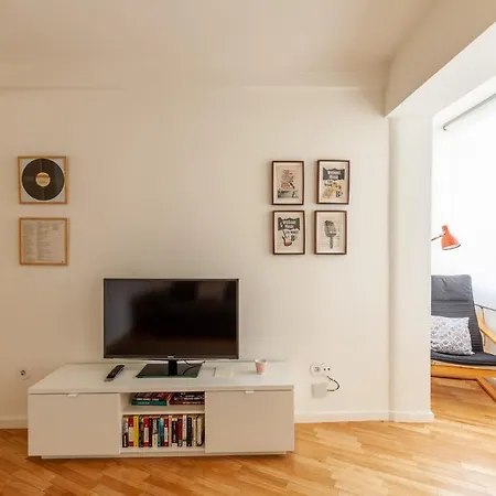 Bflat Townhouse *