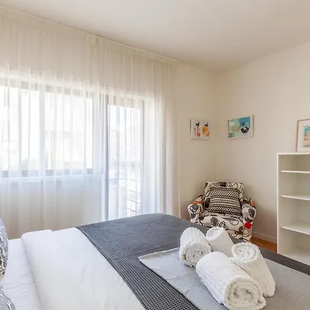 Bflat Townhouse Apartament *