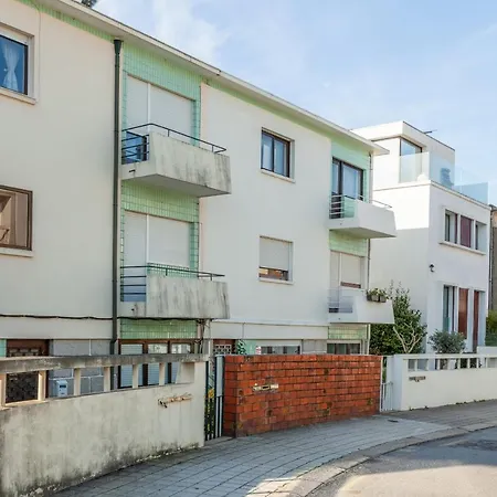 Bflat Townhouse アパート